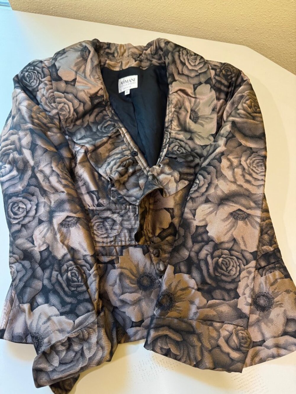 Armani Collezioni Womens Floral Blazer Size 10 Made In Italy Black Beige Roses P